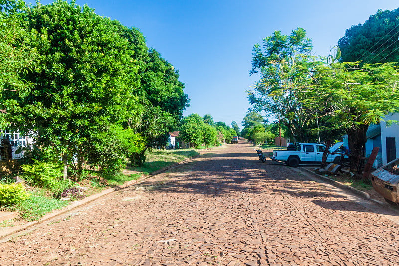 巴拉圭Coronel Bogado镇的街道