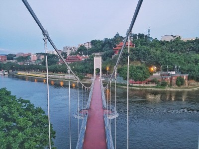 河上道路