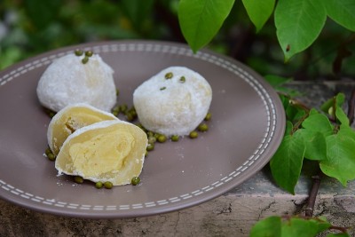 日本甜点大福花生芝麻麻糬和绿豆麻糬