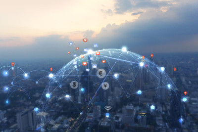 商业区和无线技术城市景观背景-全球世界网络和电信网络通信用图形图标多渠道在线