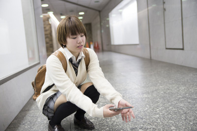 年轻的日本女性