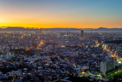 晚上名古屋
