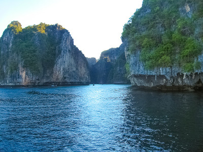 泰国安达曼海中的皮群岛