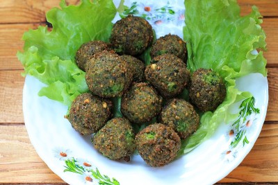 牛肉干沙拉，用黄油煎。