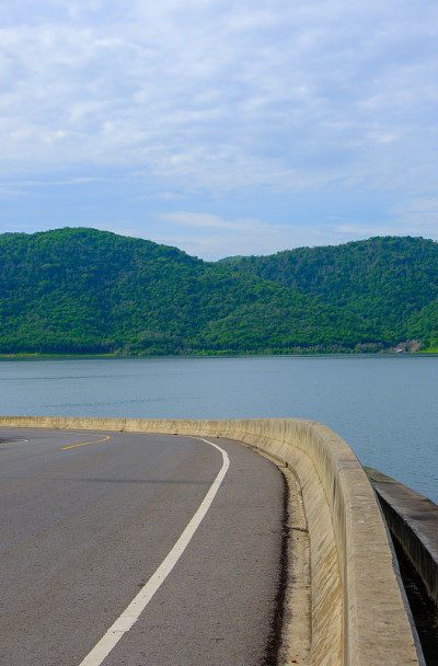 海边公路的弯道