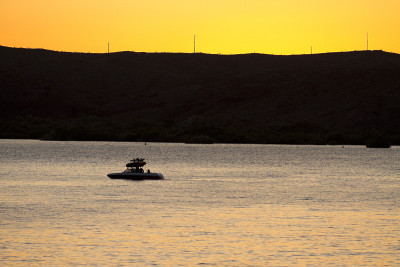 湖Havasu日落