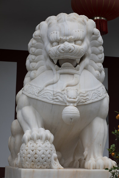 中国狗的雕像