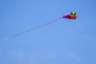 风筝在天空中，在瑞典北欧