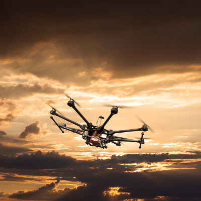 Octocopter、直升机、无人机