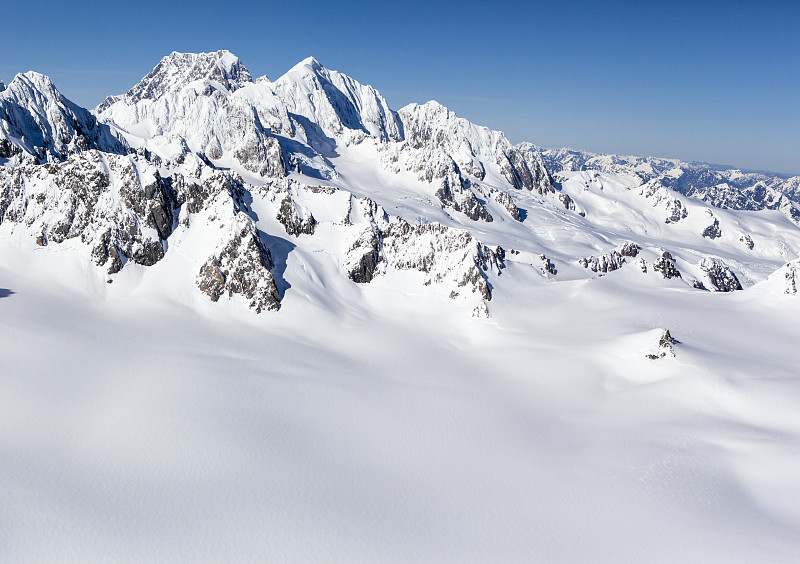 新西兰雪山