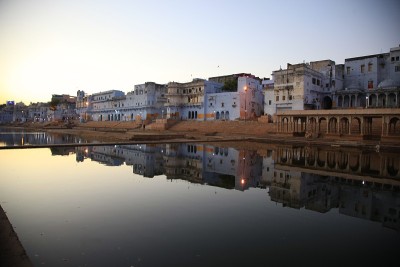 布什格尔湖