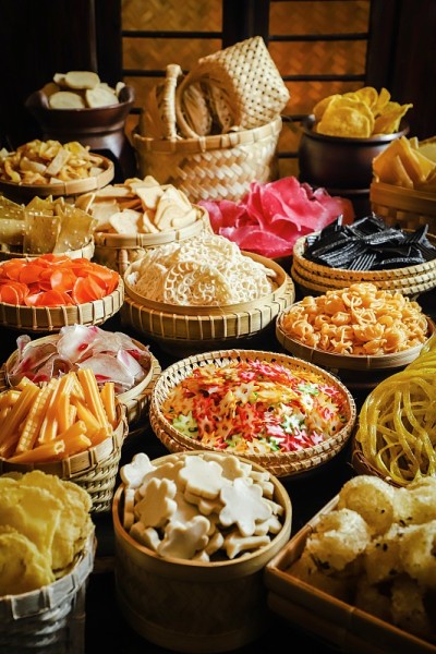 Aneka Kerupuk Nusantara，印度尼西亚的一组各式饼干