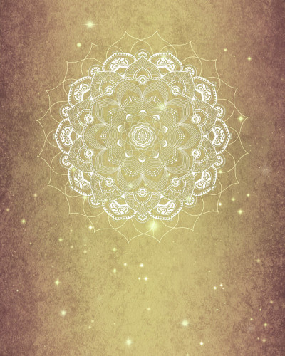 曼荼罗在橙色的幻想天空与星星，复制空间