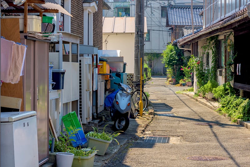 日本一个小镇的后巷