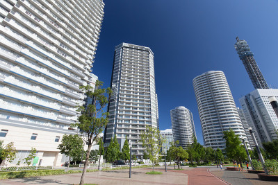 横滨港人未来的高层建筑和公寓