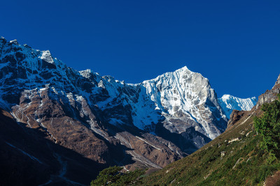 喜马拉雅山的雪山