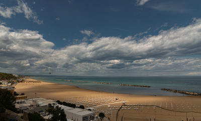 Termoli。美妙的海滨视图。