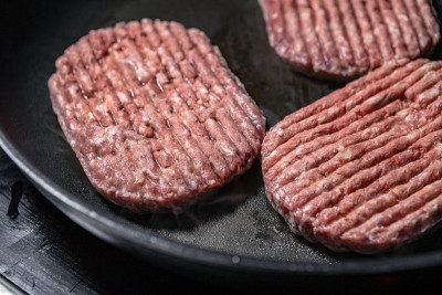冰冻肉馅牛排