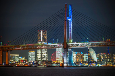 横滨湾大桥夜景