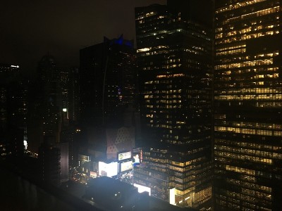 纽约曼哈顿摩天大楼的夜晚。