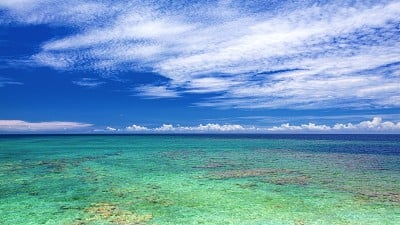 日本冲绳县的Hatoma岛夏日美景