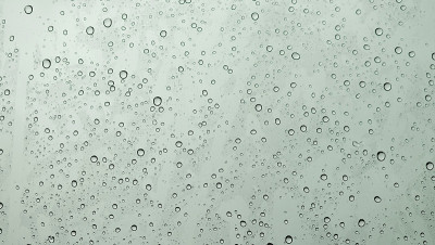 雨天当墙纸