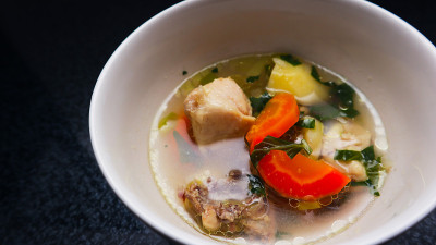 胡萝卜土豆鸡汤