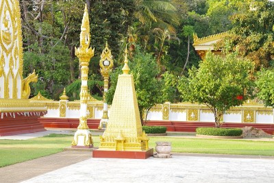 卧佛寺，那农布阿