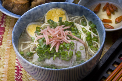 冲绳荞麦面当地美食/冲绳县