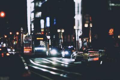 夜间交通图像模糊