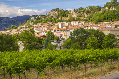 位于法国东南部Provence-Alpes-Côte d'Azur地区的Verdon峡谷(Verdo