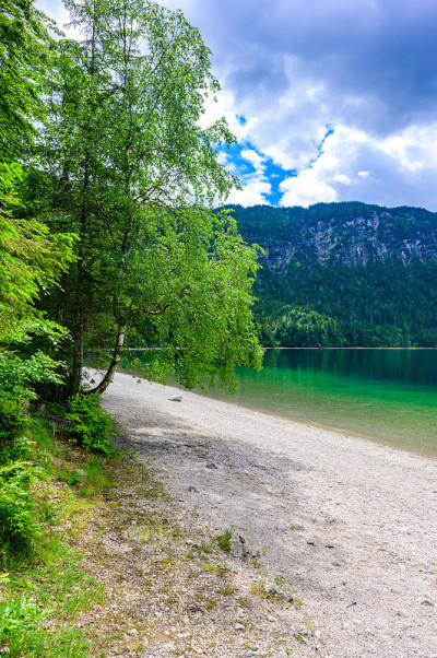 Eibsee湖的天堂海滩。位于德国巴伐利亚granainau的阿尔卑斯山脉——Garmisch Pa