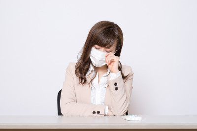 日本商界女性都戴着面具