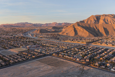 拉斯维加斯西北部Lone Mountain Morning View