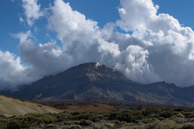 特内里费岛(Tenerife Island)古老的火山口“泰德火山口”(La Caldera del