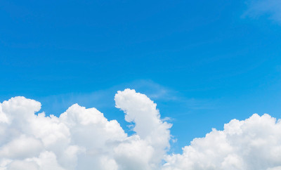 天空和云的自然背景