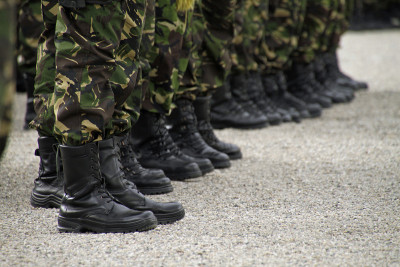 阅兵时士兵排成一排