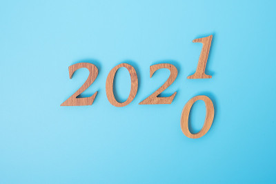 改变2020年到2021年数字的蓝色背景。决议，战略，解决方案，目标，任务，业务，新年，新年你和快乐