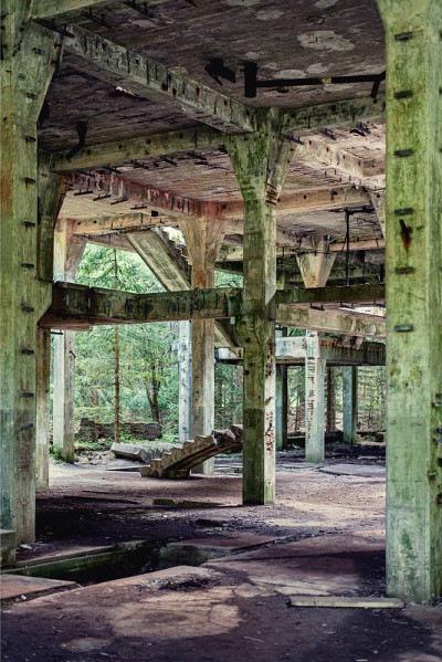 Urbex。在捷克共和国的锡矿遗迹。锡Rolava。