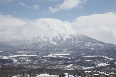 雪域和二世谷山
