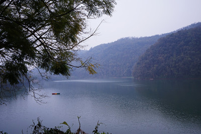 菲瓦淡水湖的自然景观