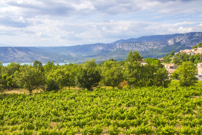 位于法国东南部Provence-Alpes-Côte d'Azur地区的Verdon峡谷(Verdo
