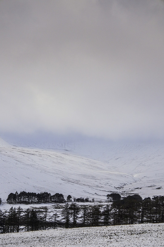 英国威尔士布雷肯灯塔冬季降雪