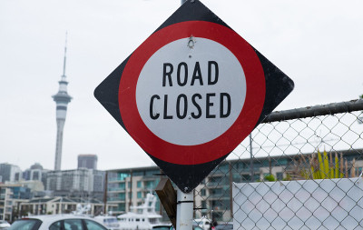 奥克兰CBD道路封闭标志