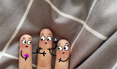 Finger art