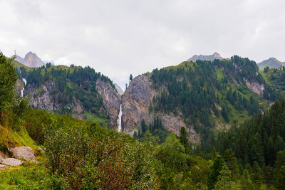 泰洛的山脉和冰川景观。奥地利内陆地区。