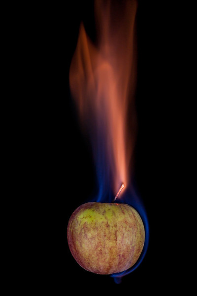 苹果着火了
