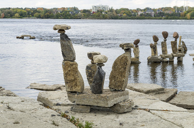 2017 Inukshuks在Remics Rapids