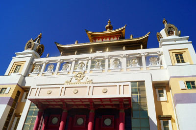 佛寺释迦牟尼佛金殿。埃利斯塔，卡尔梅克共和国，俄罗斯。