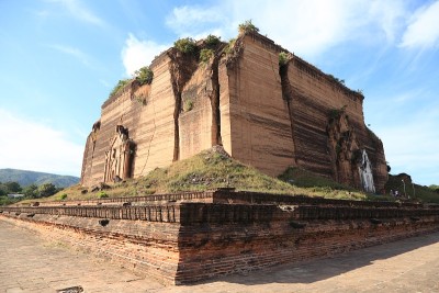 缅甸曼德勒明功帕雅寺废墟宝塔